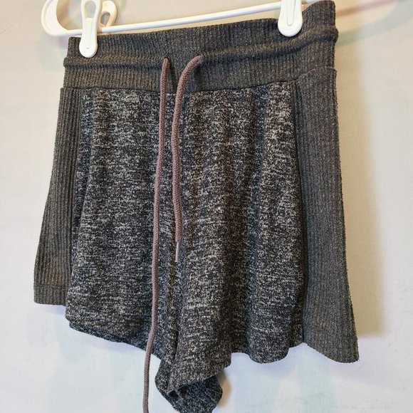 Out From Under Urban Outfitters Gray Comfy Knit Shorty Shorts Womens Extra Small - Picture 2 of 8
